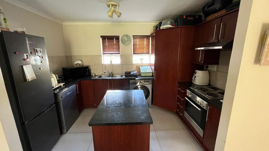 To Let 2 Bedroom Property for Rent in Century City Western Cape